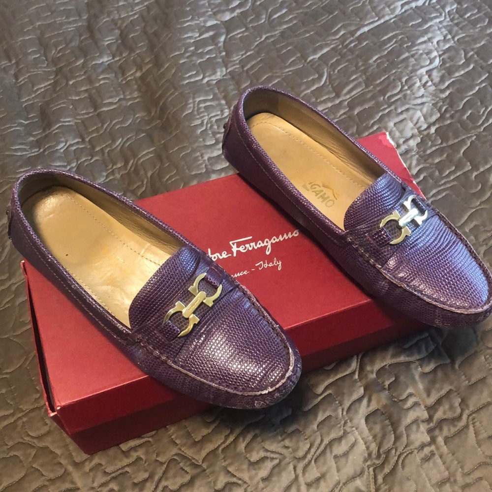 Salvatore Ferregamo Loafers! Original!